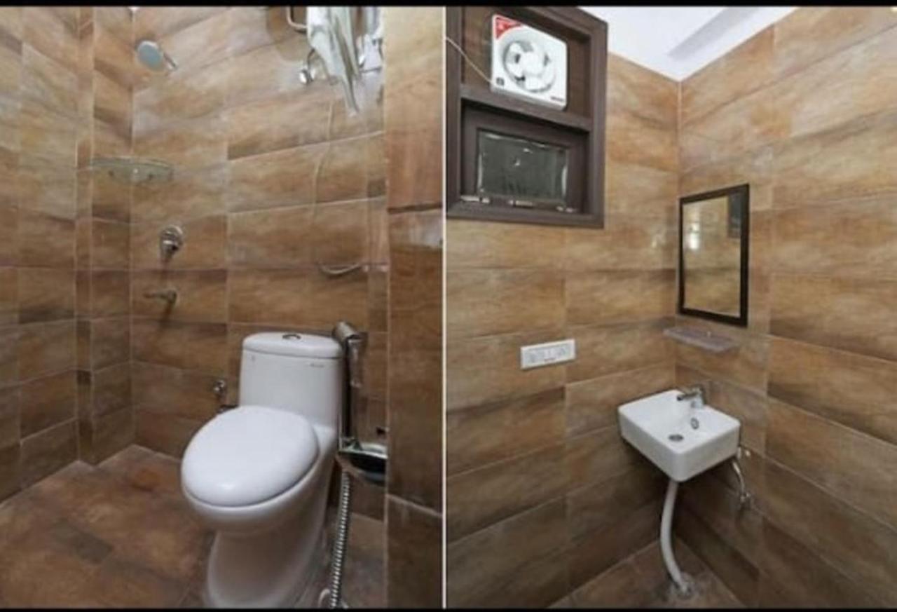 Guest house Golden Bliss At Airport New Delhi
