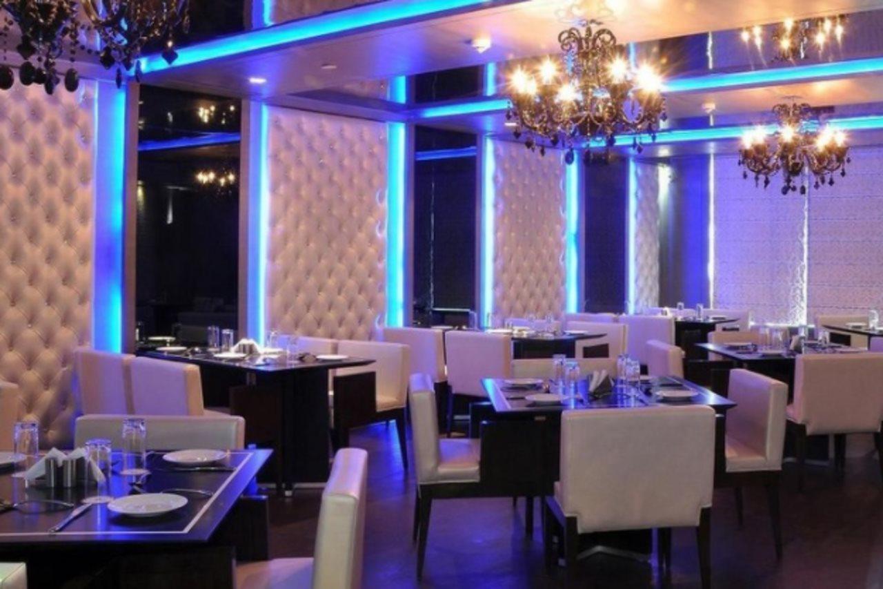 Almondz Hotel 3*