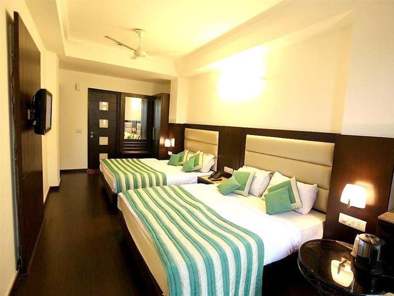 Hotel Chanchal Continental # Near To New Delhi Station # Family Hotel # Customer'S Choice Hotel # Tourist Places Nearby - Red Fort, Jama Masjid, India Gate 3*