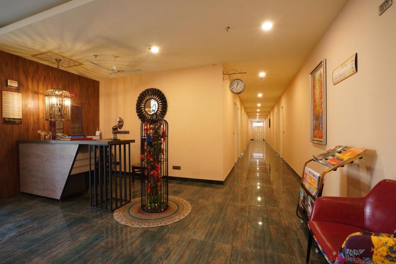 Hotel Heavens Gold 3*