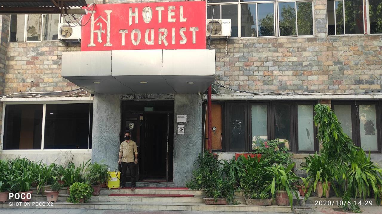 The Tourist - 1 Min From Railway Station Hotel New Delhi