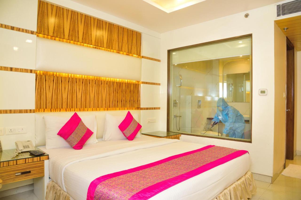 Hotel Aman Continental - 2mins From Railway Station And 5 Mins From Metro New Delhi