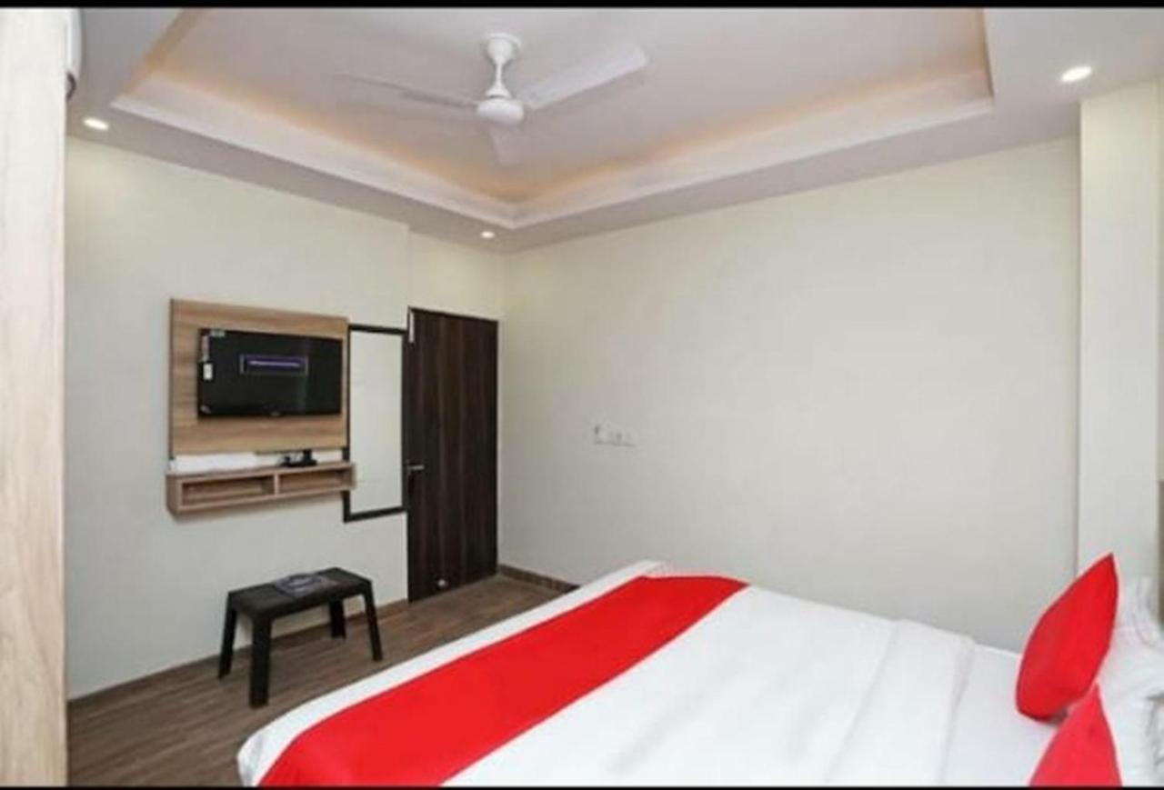 Golden Bliss At Airport Guest house 3*