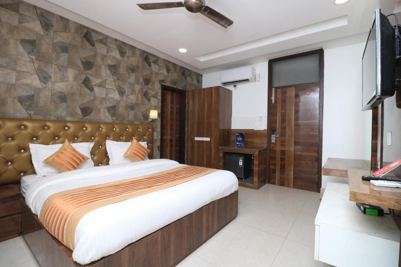 Hotel Oyo 9999 La Wisteria