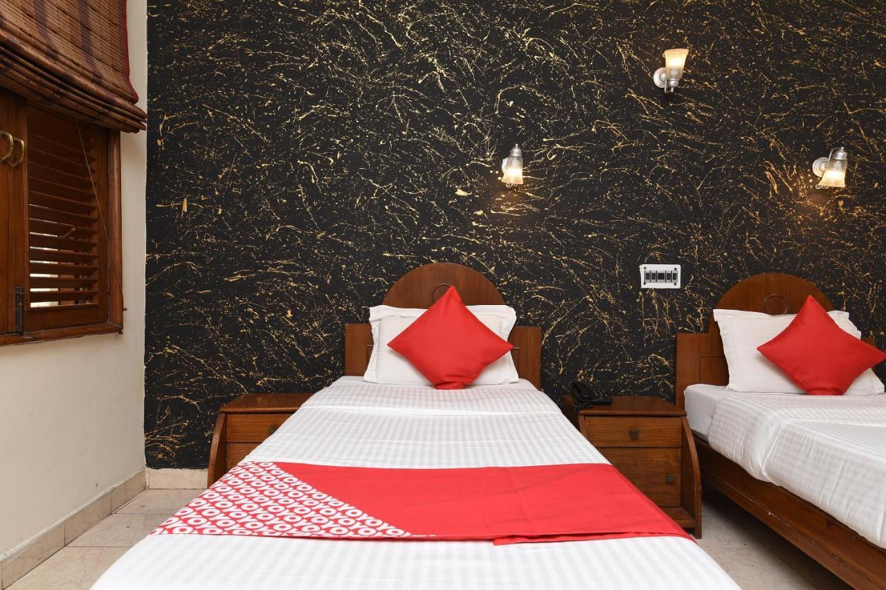 Oyo 11265 Kapur Hotel 3*