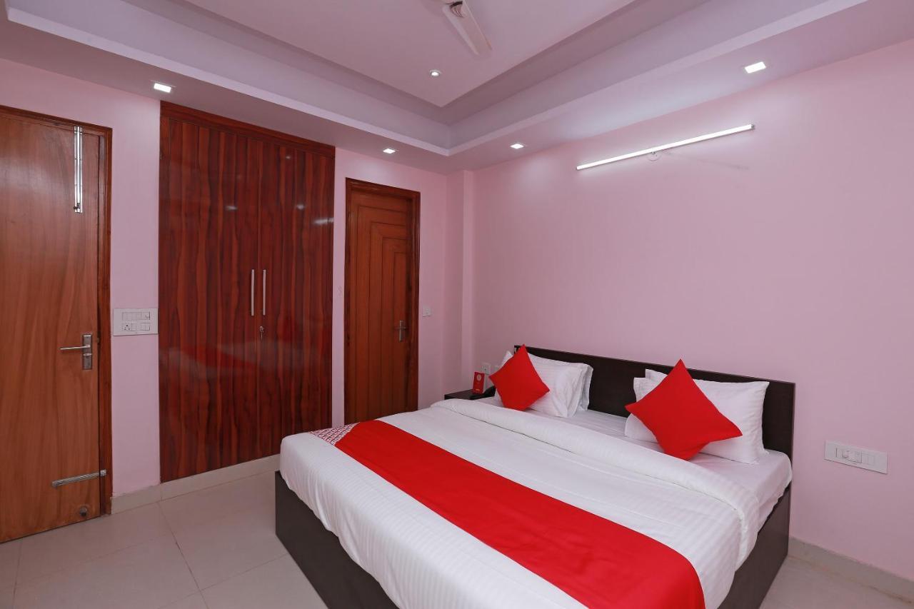 Hotel Oyo 35361 Leisurrestay Nova Deli