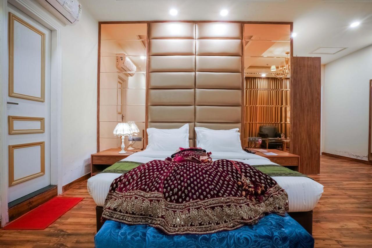 Hotel Heavens Gold 3*