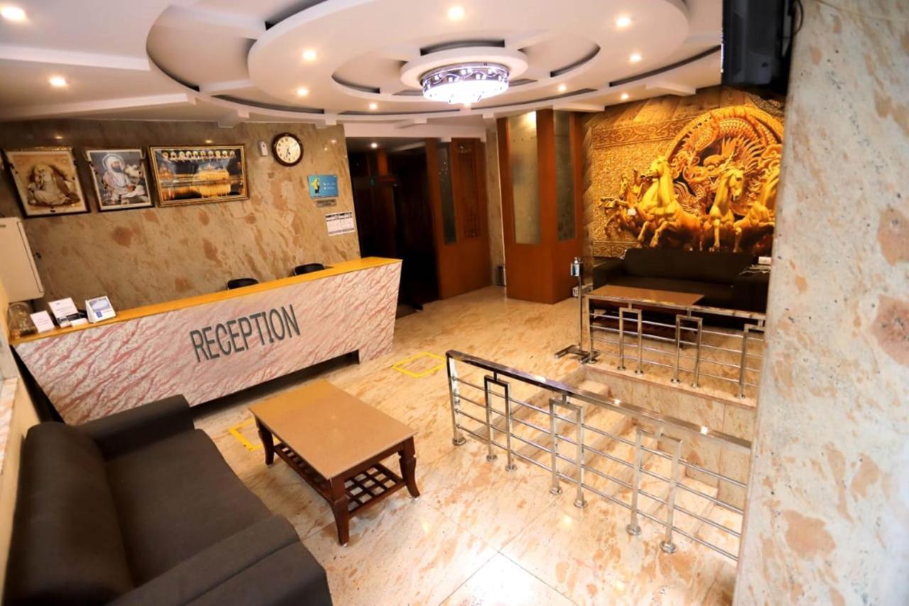 Aries Hotel