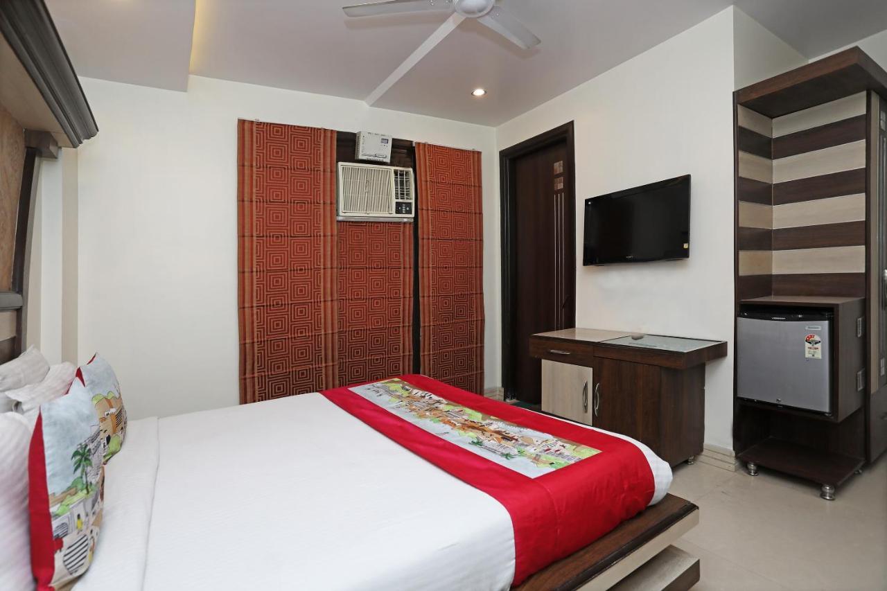 Capital O Metro View Near Satyam Inox Patel Nagar New Delhi