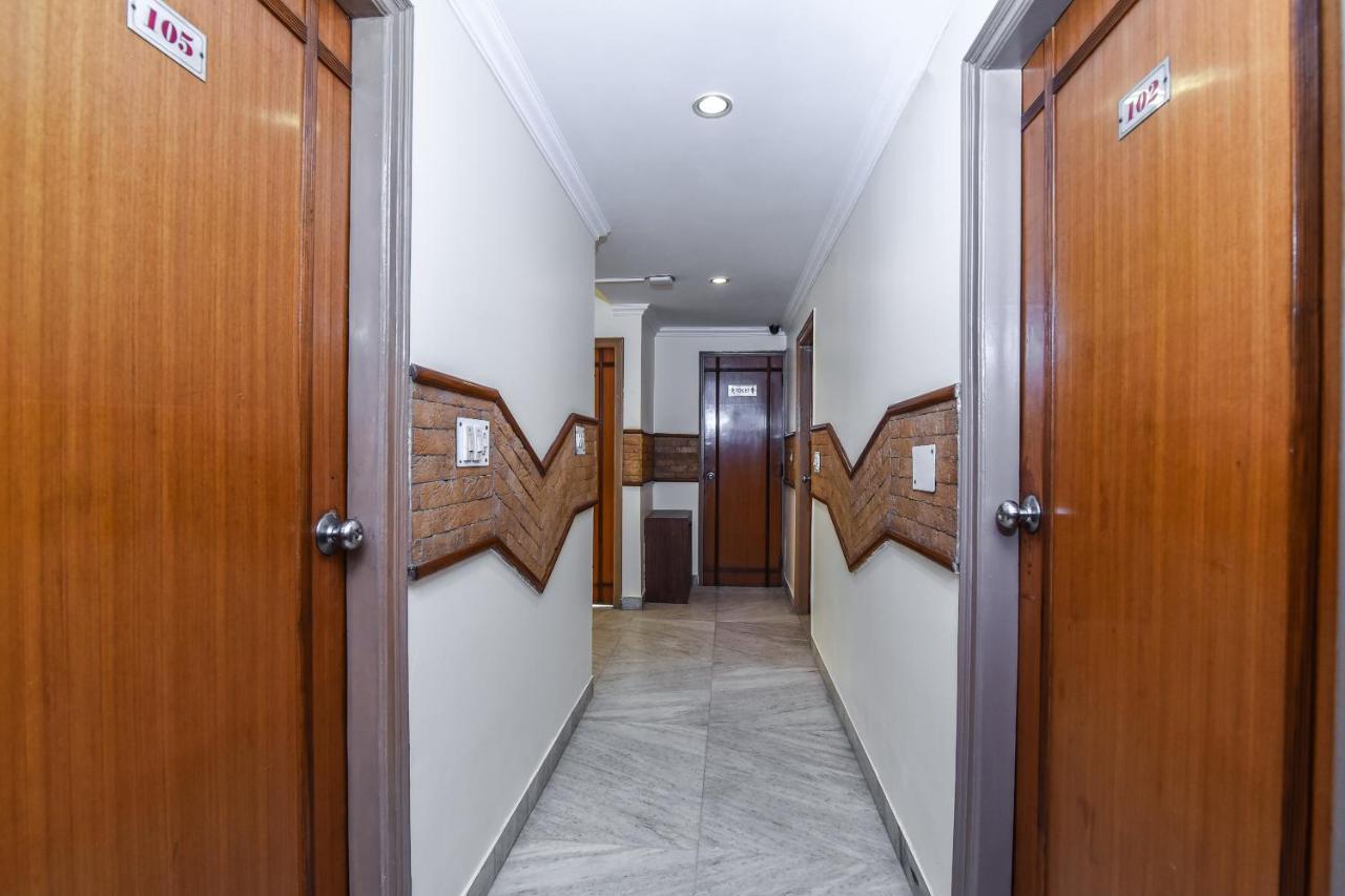Oyo Flagship 14620 Kabila Karol Bagh Hotel 3*