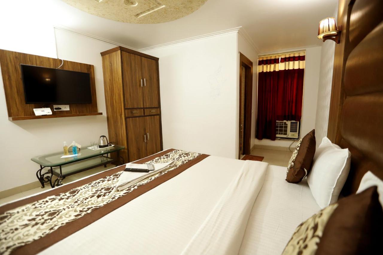 Airport Noratan Palace 3* New Delhi
