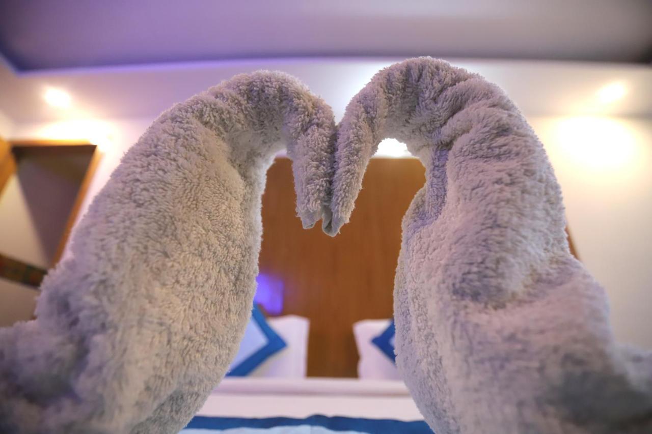 Aries Hotel