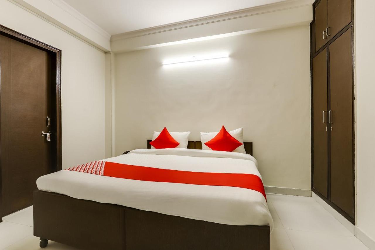 Oyo Flagship 61086 Shri Ram Residency Hotel