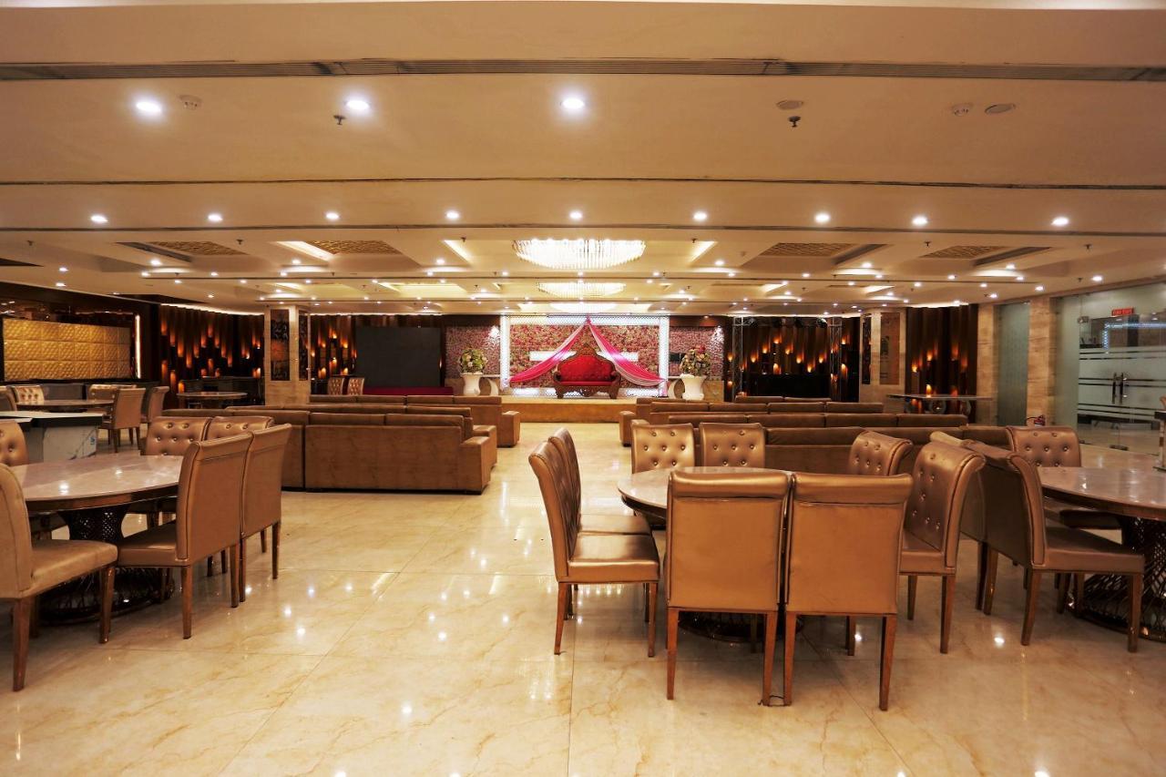 Capital O Green Palms Near Jhilmil Metro Station 3* New Delhi