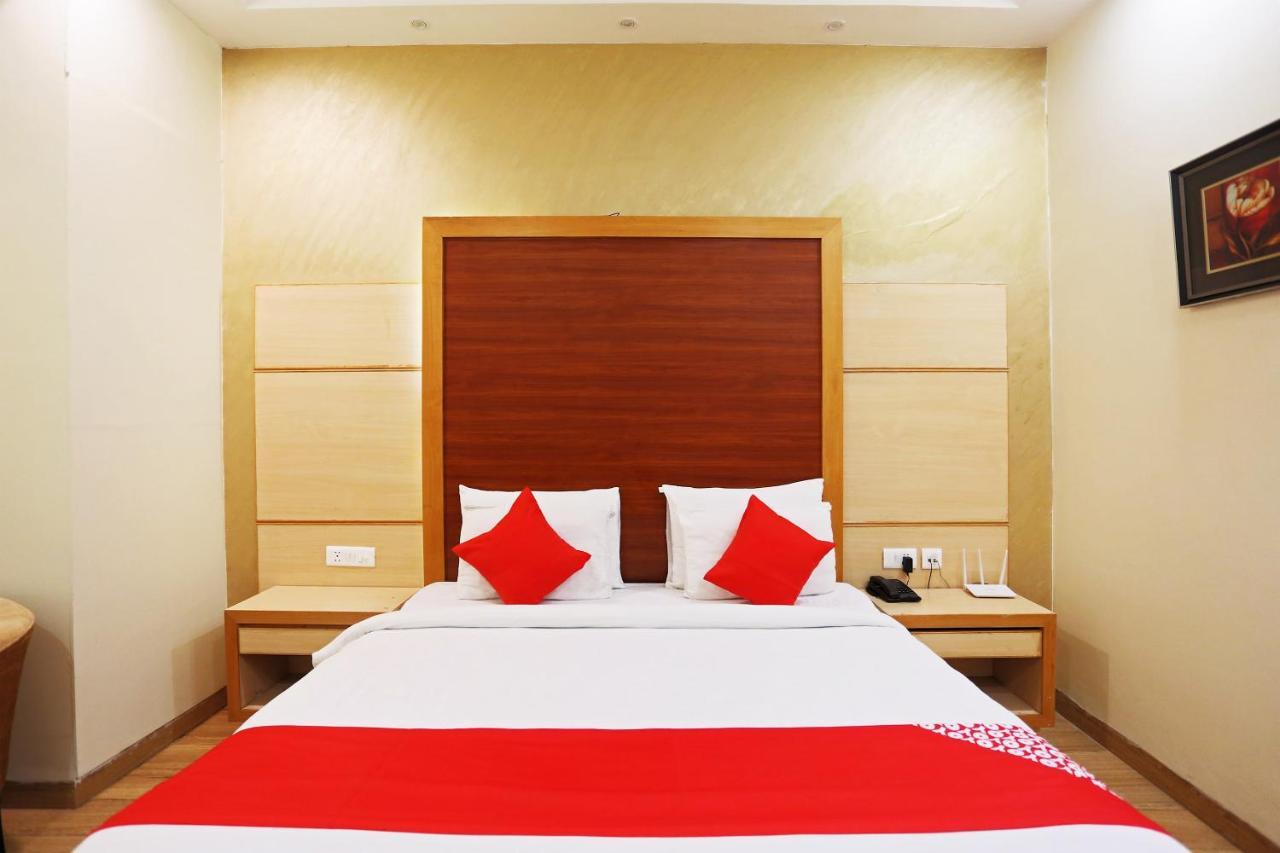 Capital O Green Palms Near Jhilmil Metro Station New Delhi
