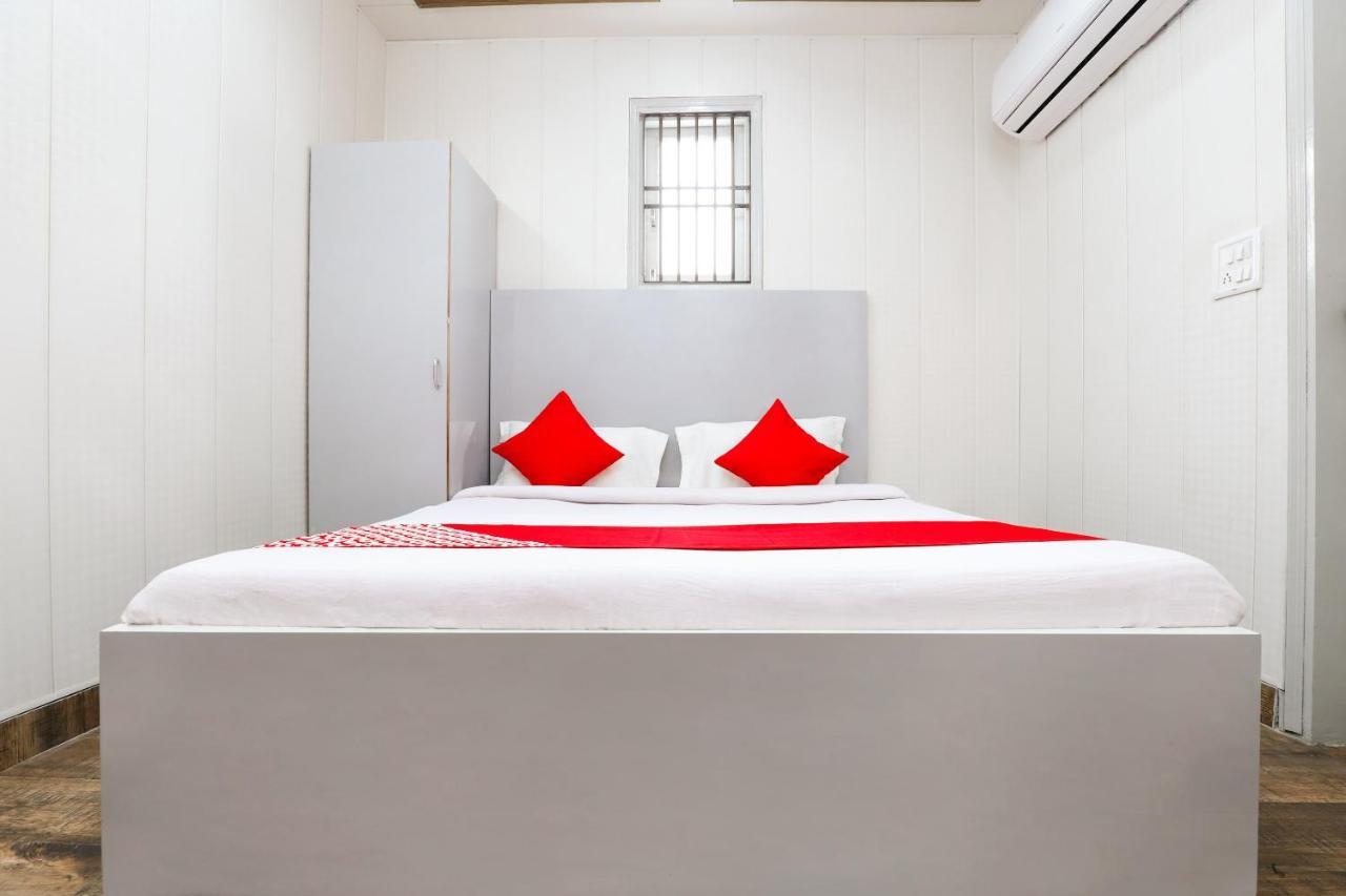 Hotel Oyo 26995 Sg Palace 3*