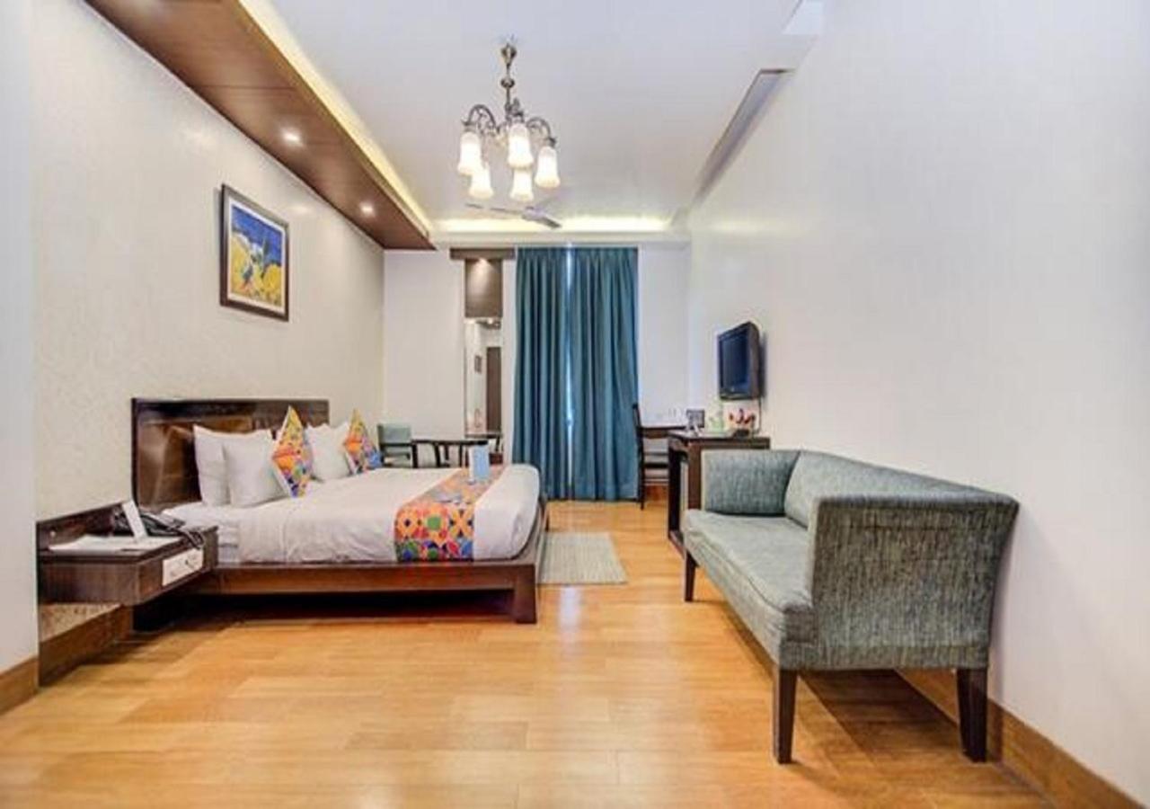 Rockland Panchsheel Enclave