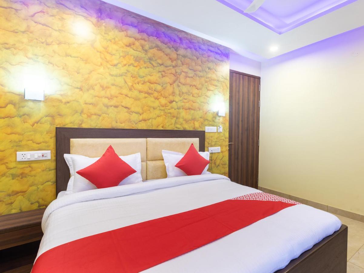 Hotel Airport Hotel Redstone