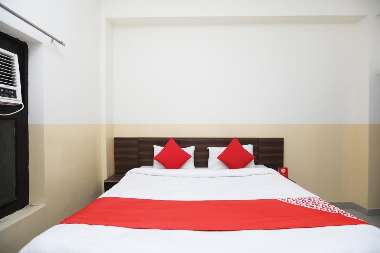 Oyo The Nest - Knowledge Park Near Pvr Ansal Plaza Greater Noida 3*