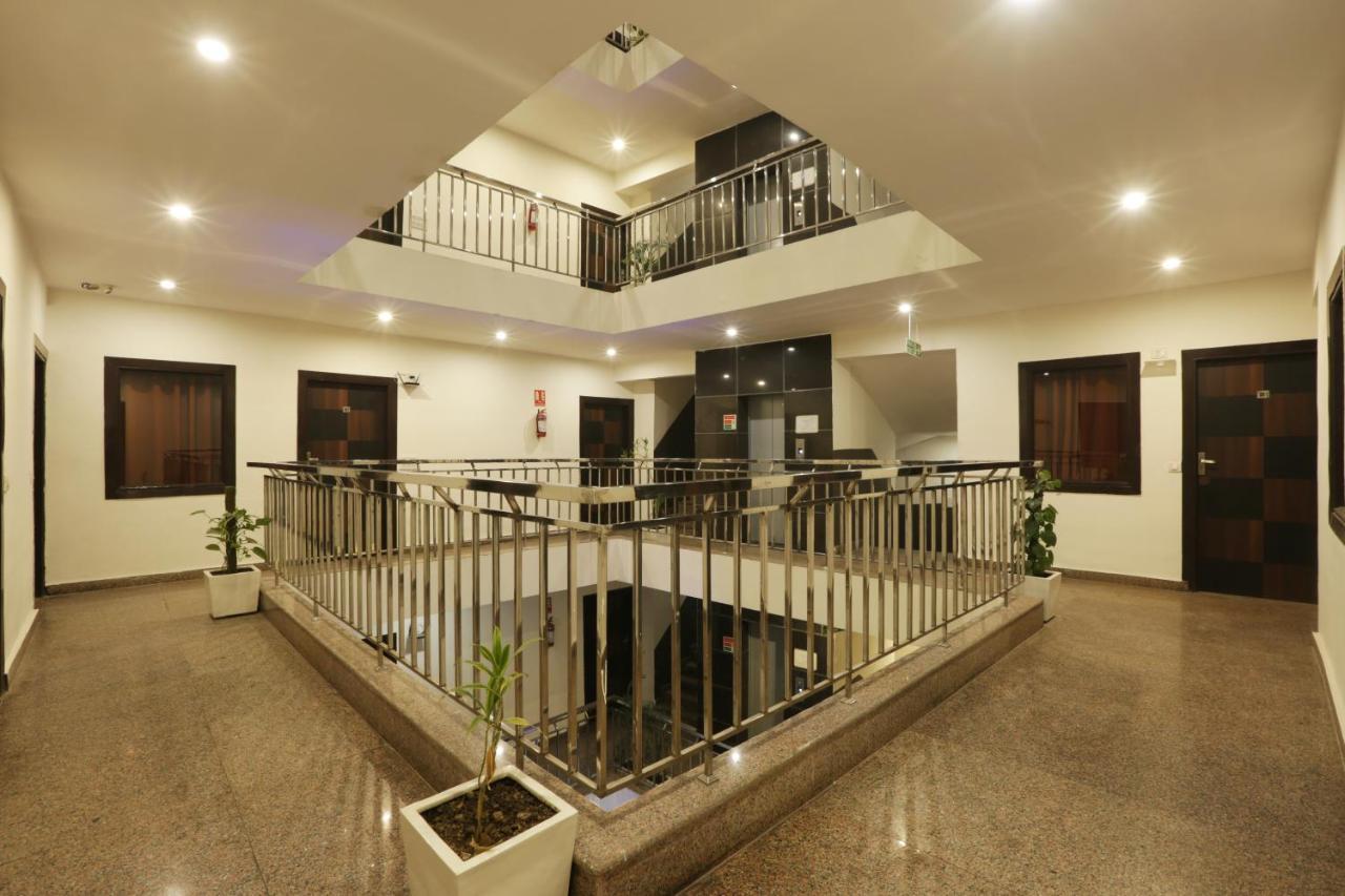 Airport Star Hotel 3*