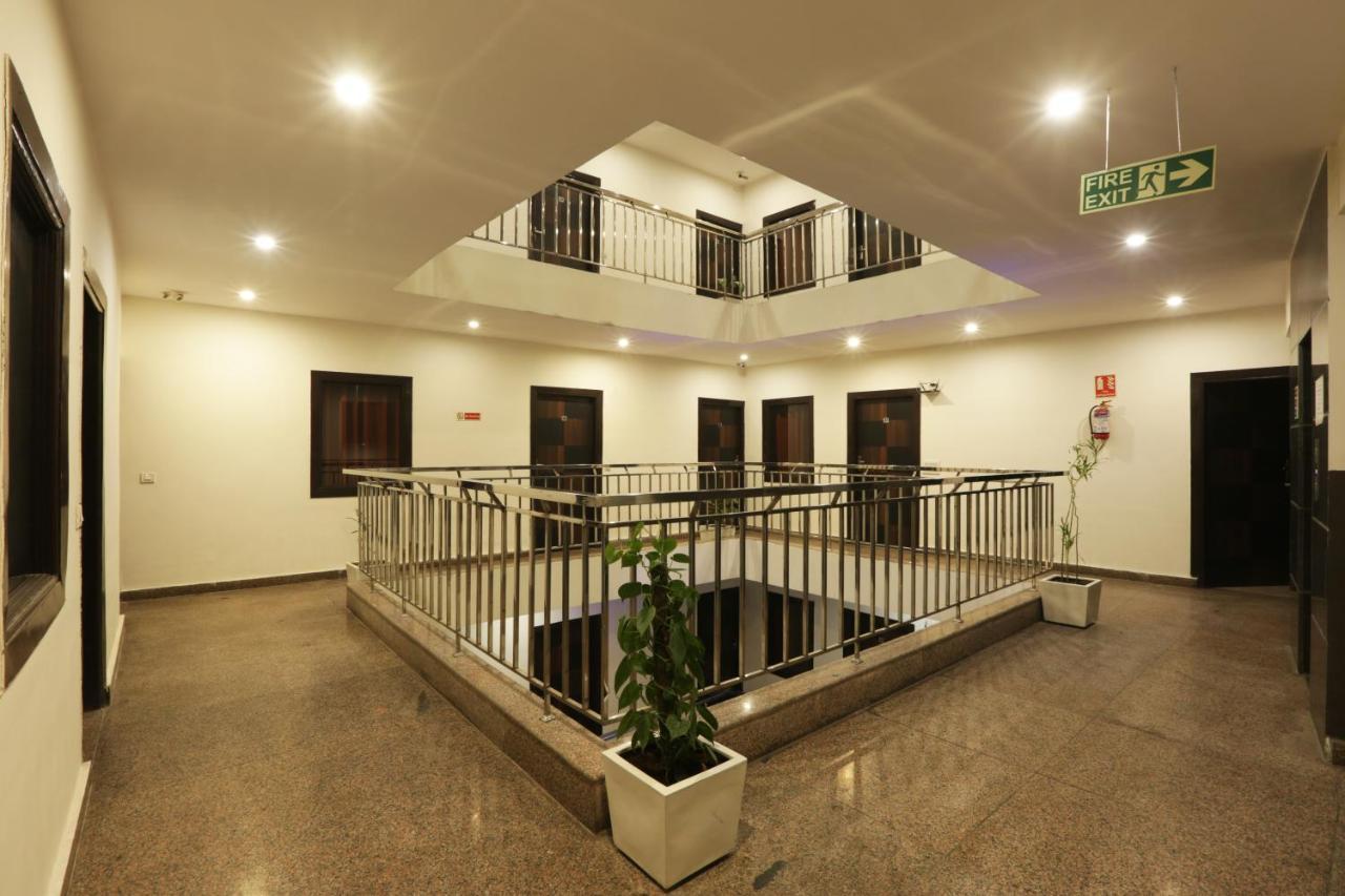 Hotel Airport Star