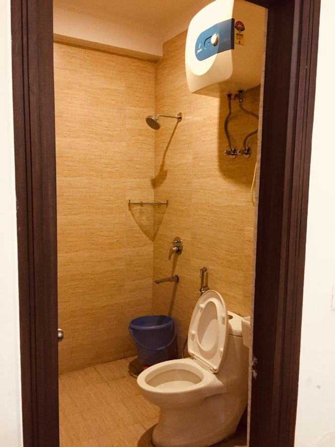 Guest house Golden Bliss At Airport New Delhi