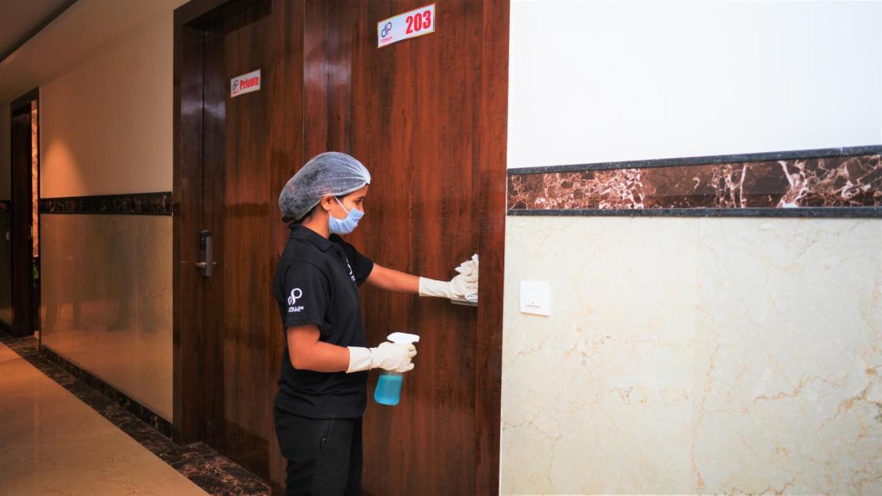 Hotel Whitepod Luxury Aerocity Delhi Airport