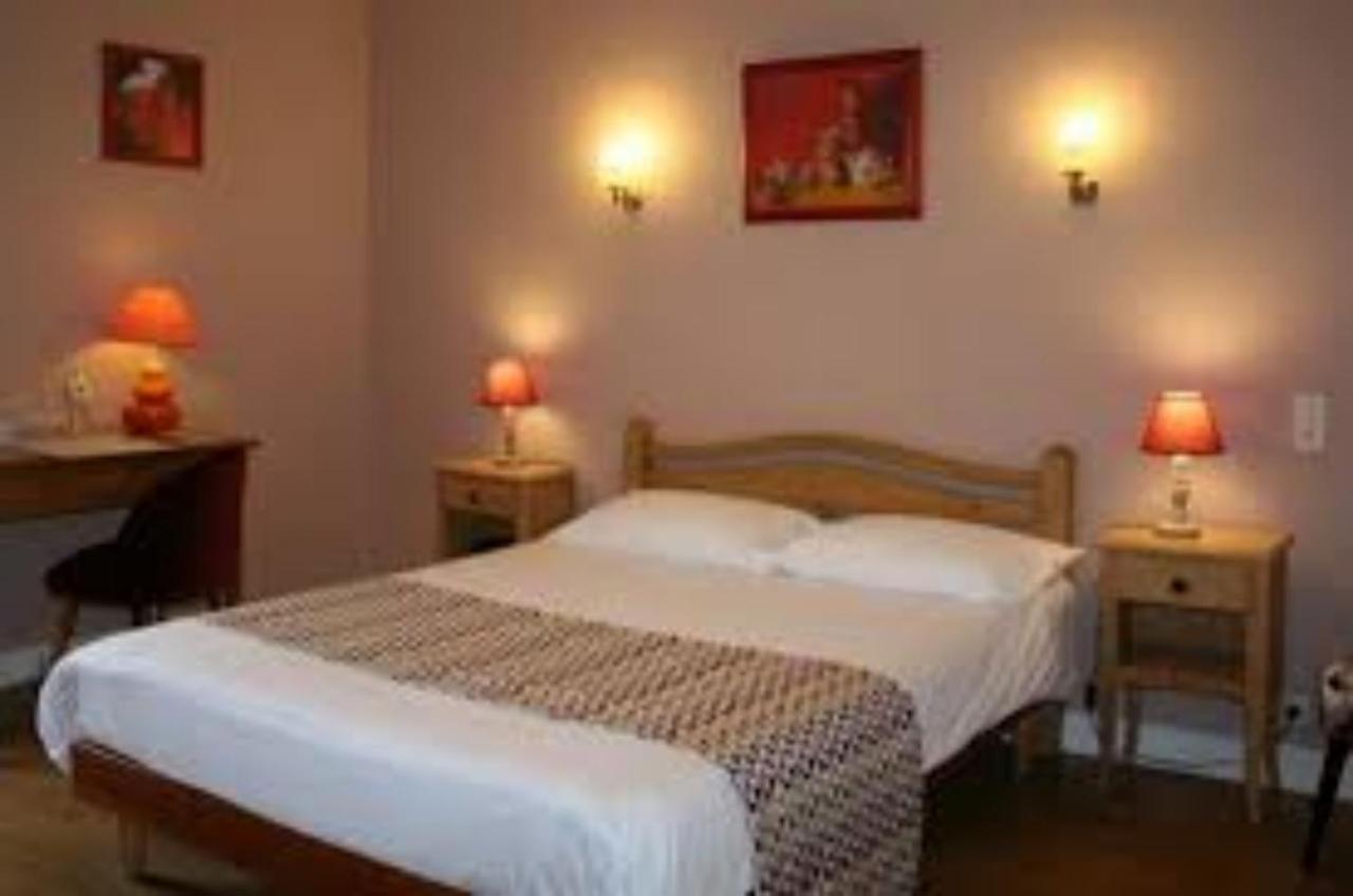 Hotel R New Delhi