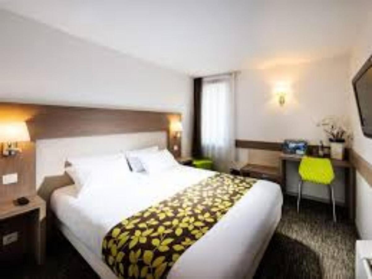 R Hotel 3*