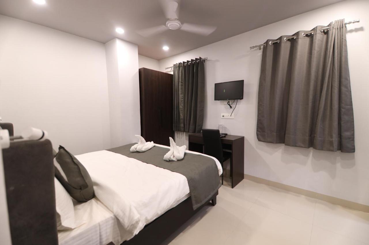 Nirpra Regency Hotel
