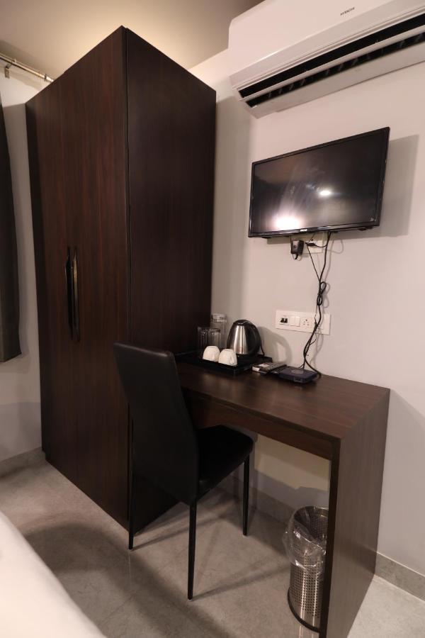 Hotel Nirpra Regency 2*
