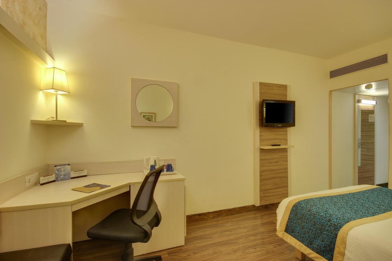 Tulip West Delhi Hotel 3*