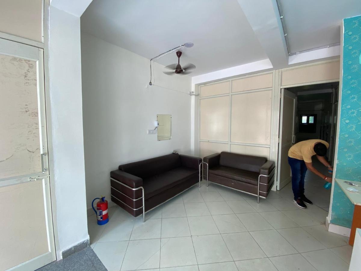 Shivam Residency Hotel 3*