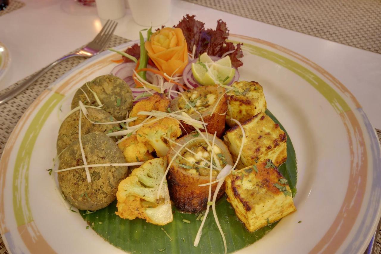 Hotel Tulip West Delhi