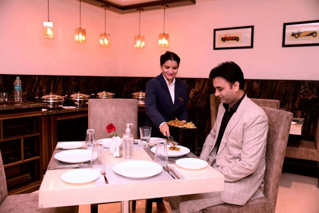 Wp D Pavillon Delhi Airport