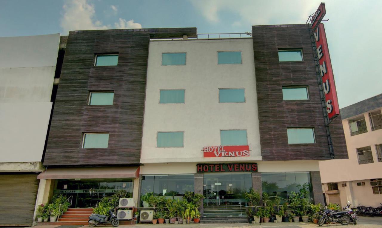 Treebo Trend Venus 3* New Delhi