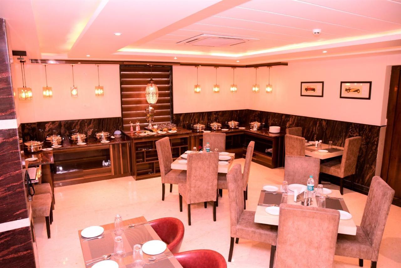 Wp D Pavillon Delhi Airport