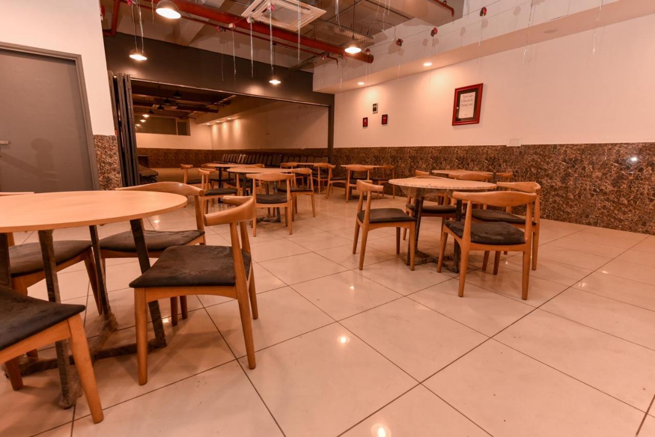Red Saffron Hotel 3*