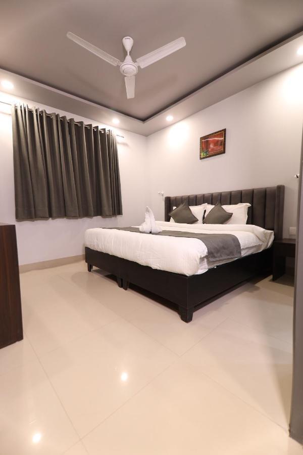 Hotel Nirpra Regency 2*