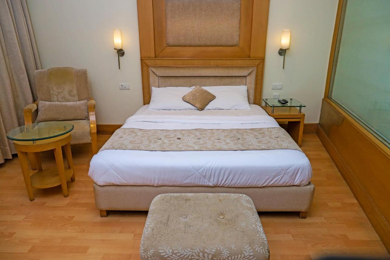 The Luxotic Hotel 3*