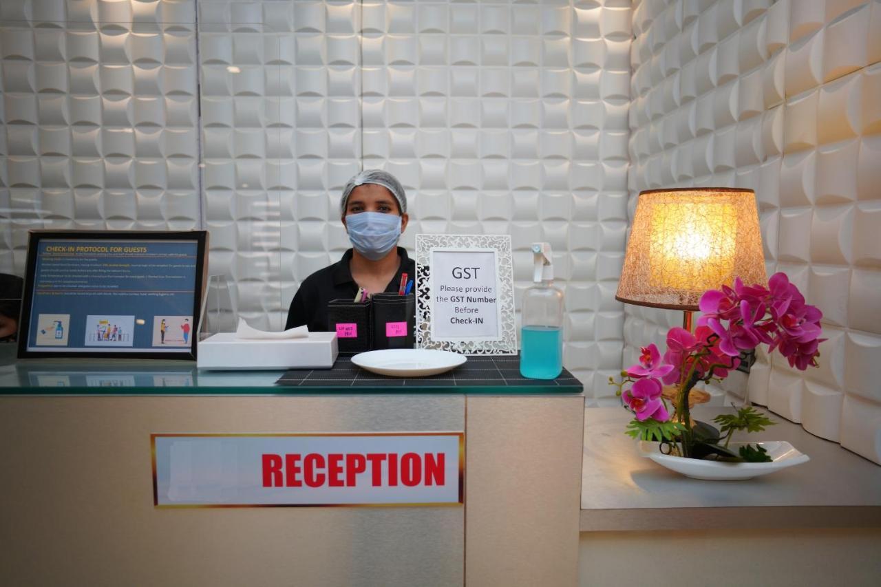 Wp D Pavillon Delhi Airport