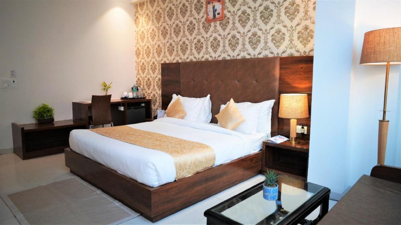 Hotel Wp D Pavillon Delhi Airport New Delhi