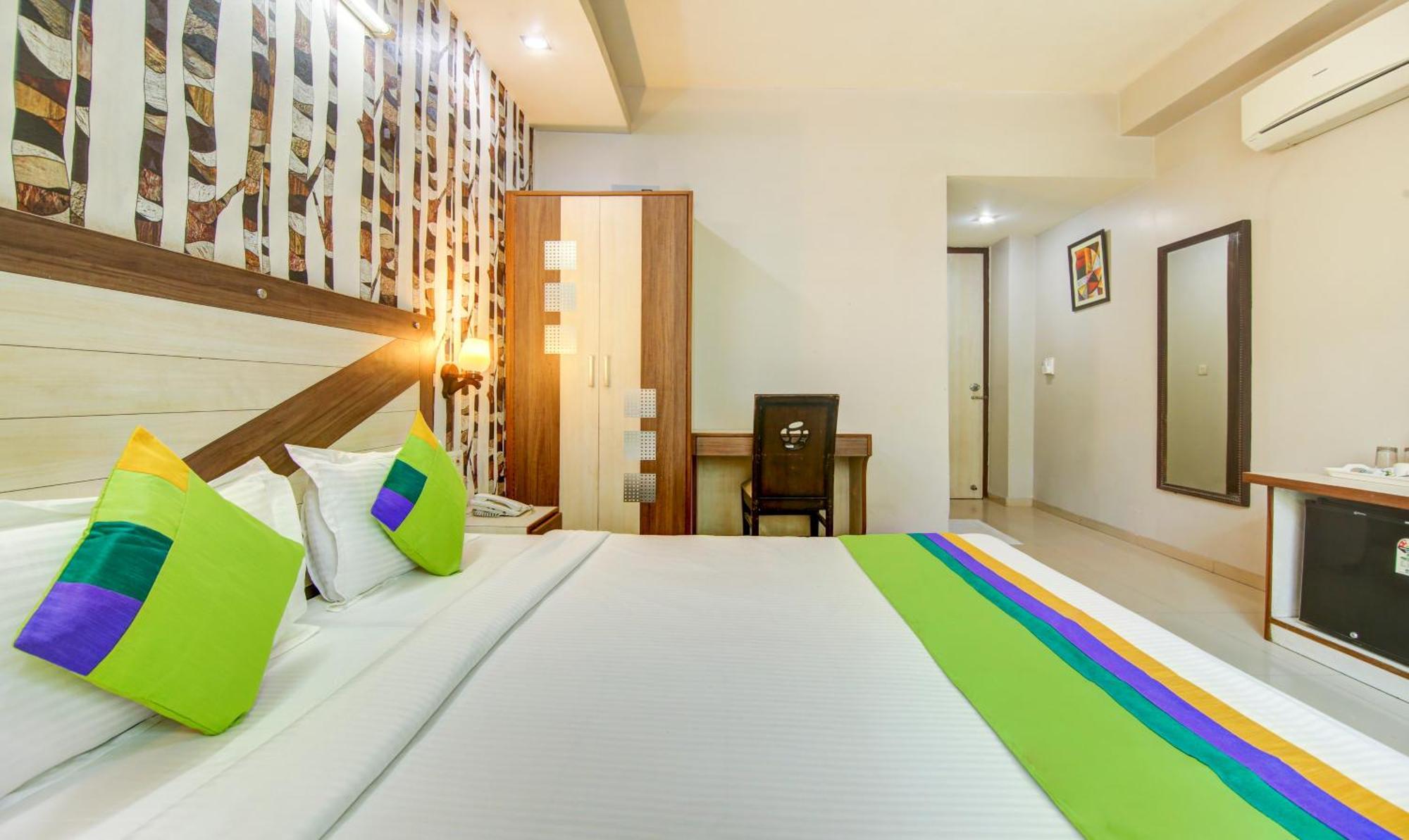 Hotel Treebo Rockwell Plaza 3*