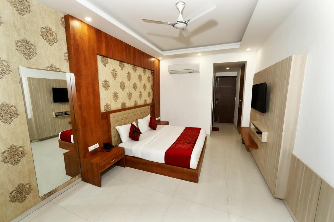 Almati - Near Delhi Airport New Delhi