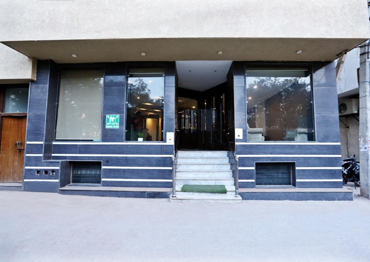 Hotel Almati - Near Delhi Airport New Delhi