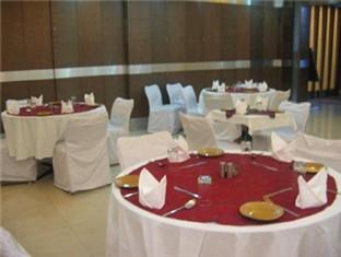 Royal Castle Grand Hotel 2*