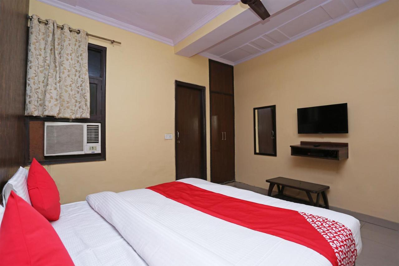 Oyo 37262 Akash Hotel Nova Deli