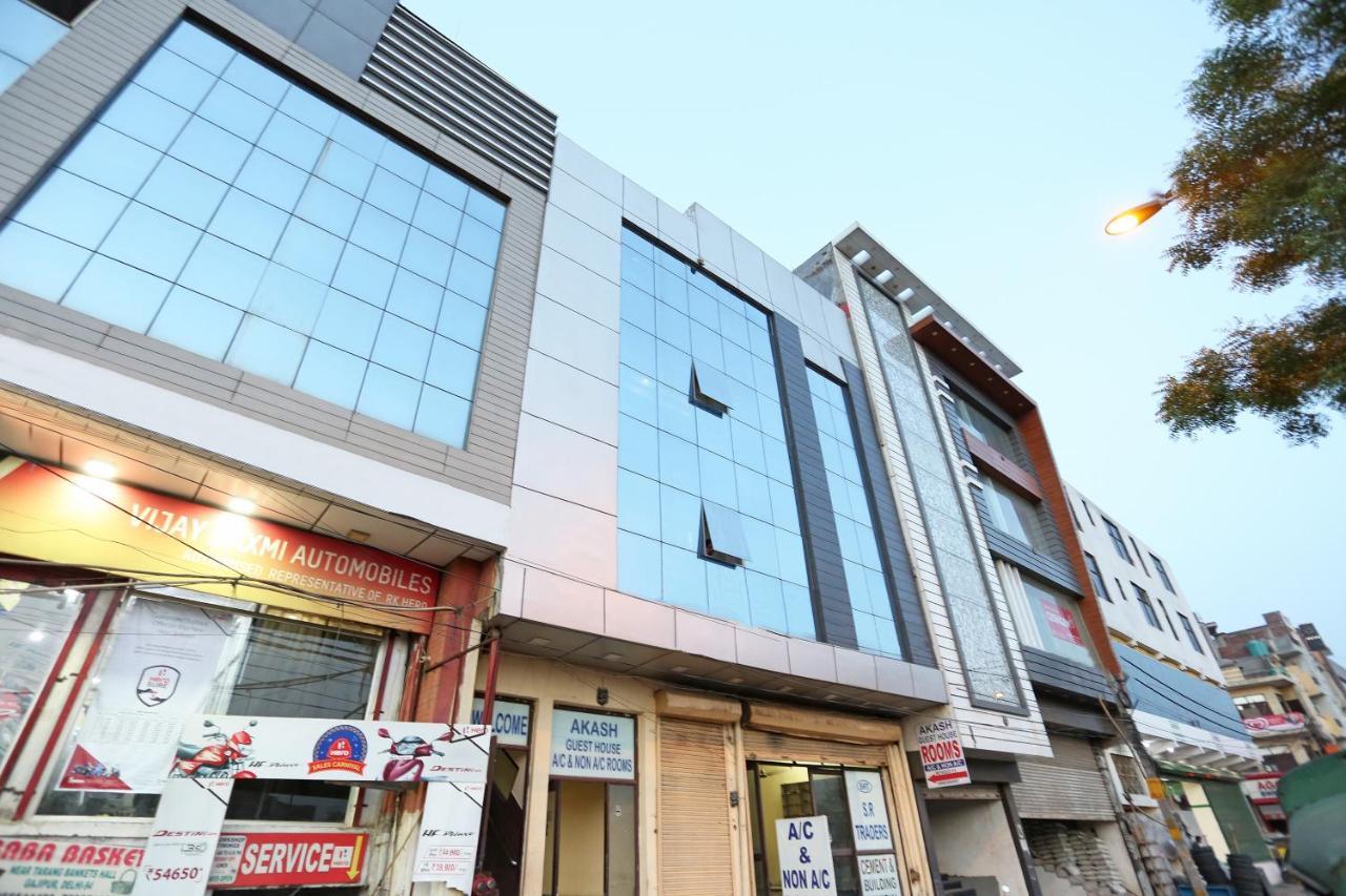 Hotel Oyo 37262 Akash 3*
