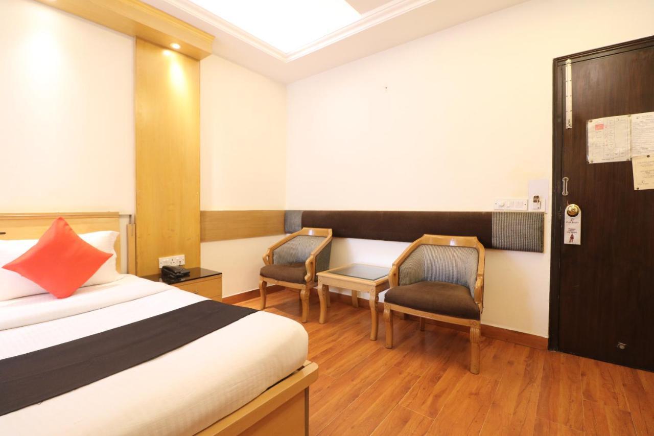 Clark Heights Hotel 3*