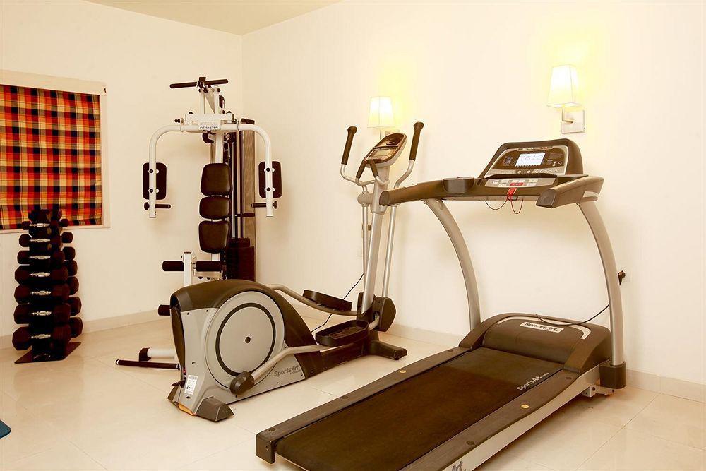 Hotel Tulip West Delhi 3*
